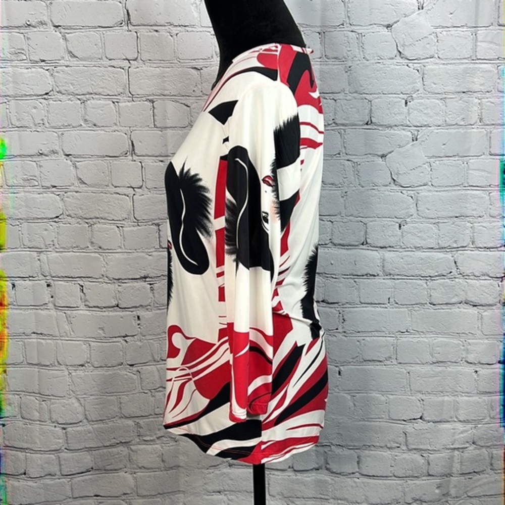 Peter Nygard Tops. Size medium. Very soft, stretchy bold print. Red/white/black - Picture 3 of 9